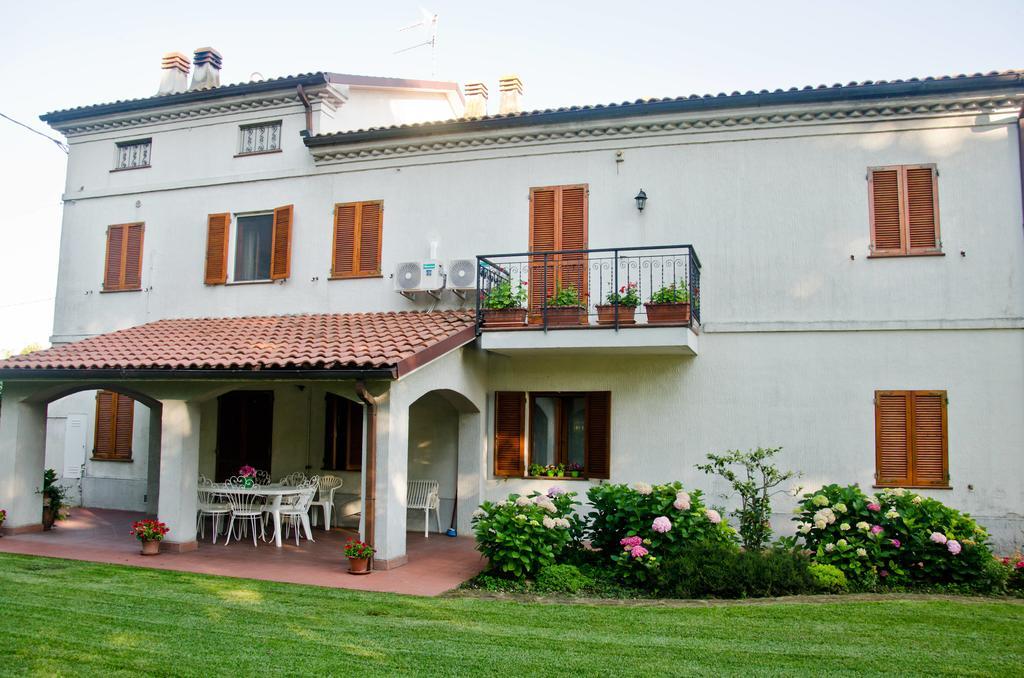 La Coccinella Bed & Breakfast Iesi Exterior photo