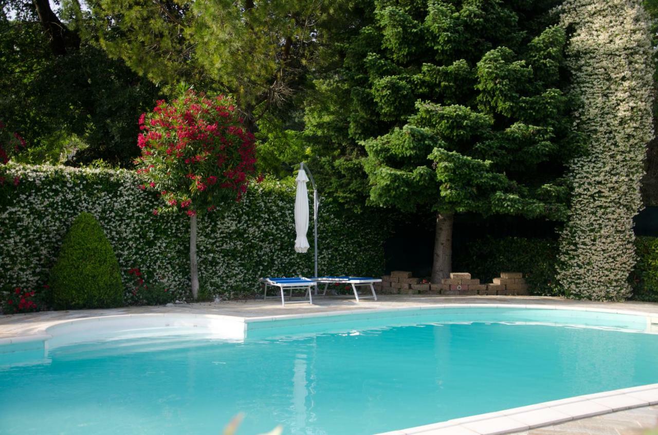 La Coccinella Bed & Breakfast Iesi Exterior photo